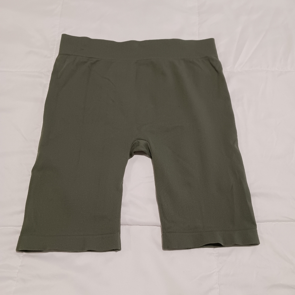 Free People Green Bike Shorts Seamless M/L